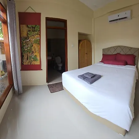 Suci'S Friendly Apartments Mataram Exterior photo
