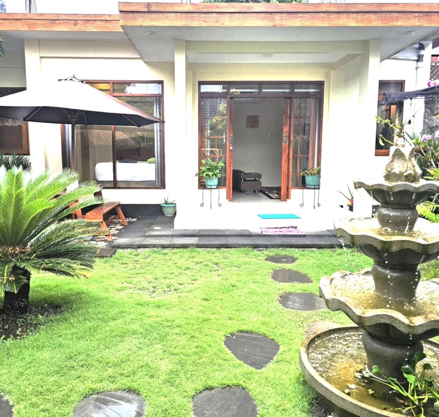 Suci's Friendly Appartement Mataram
